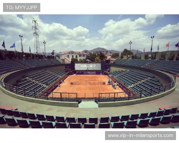 网球场地养护技术：如何保持比赛质量？